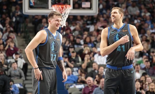  东契奇40+三双难救独行侠负灰熊  