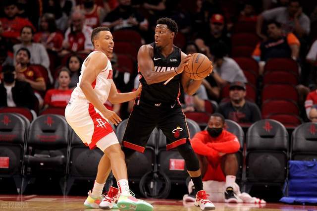  里尔主场爆冷不敌洛里昂遭遇两连败